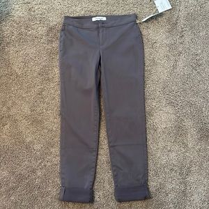 Zuri skinny pants. Can be rolled.